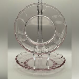 Elegant Pink Glass Plate Set